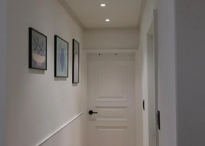 Yeonhuidong Private Family Room, Hongje Waterfall ,hongdae Bus 10 Mins ,free Parking Appartement *